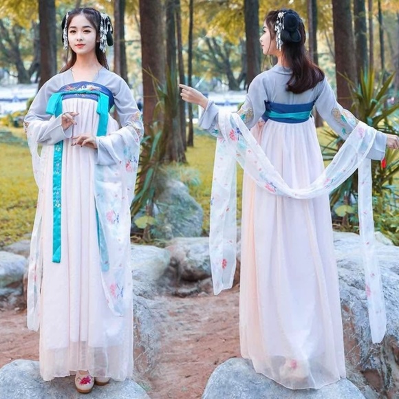 Traditional Chinese Qixiong ruqun Dress Hanfu - Picture 2 of 6